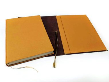 funda piel con bosillo 06