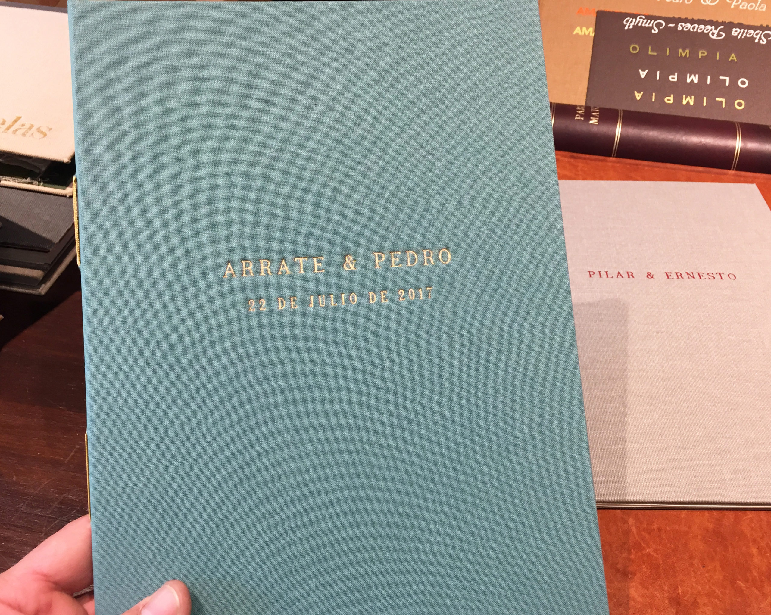 carpeta testigos texto tapa